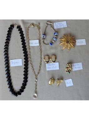 Lot of Vintage Costume Jewelry